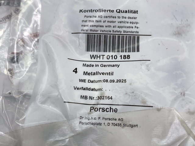 Головка підведення повітря до шин коліс 95536105300 PORSCHE