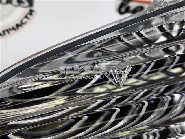 Покажчик повороту на крилі 95563103301 PORSCHE