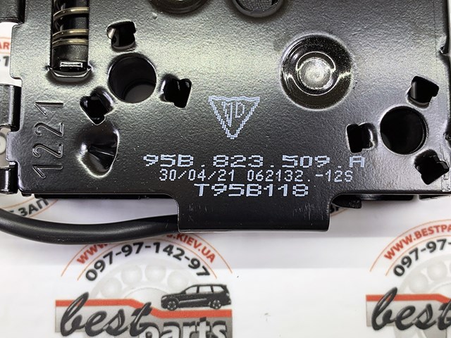Замок кришки капота 95B823509A PORSCHE