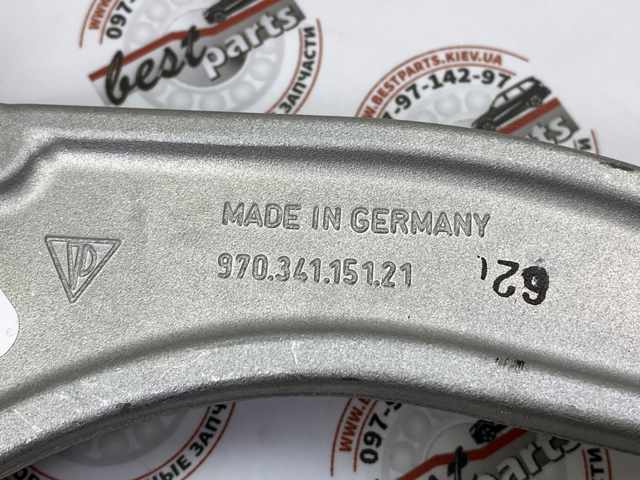 Важіль передньої підвіски верхній, лівий/правий 97034105123 PORSCHE