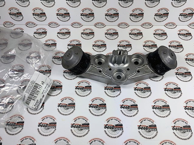 Опора коробки передач 97037511703 PORSCHE