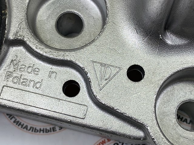 Підвіска КПП 97037511801 PORSCHE