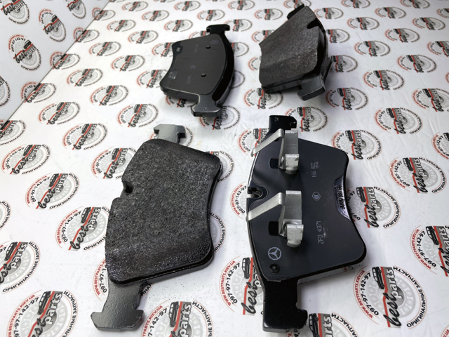 Тормозні колодки A0004207204 MERCEDES