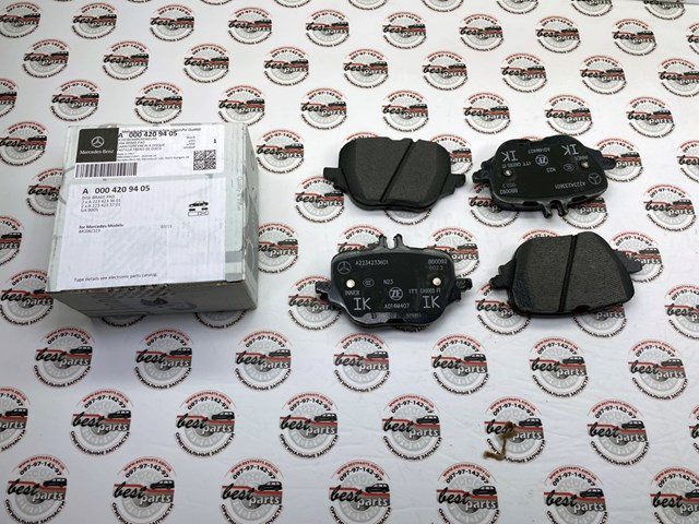 Колодки гальмові задні, дискові A0004209405 MERCEDES