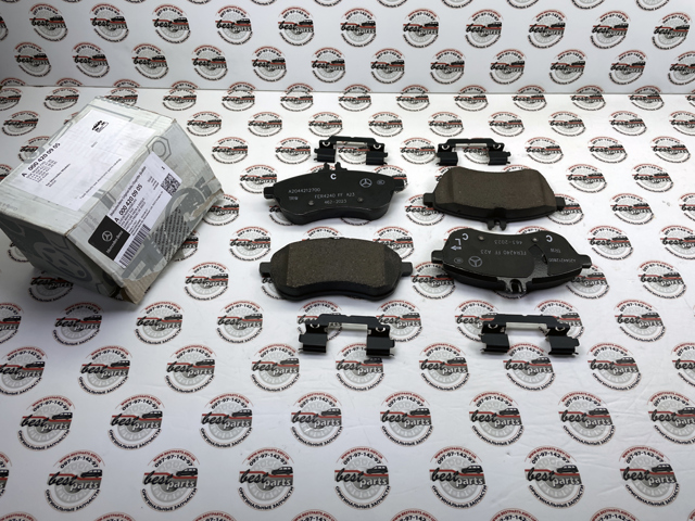 Колодки передні A0074205720 MERCEDES