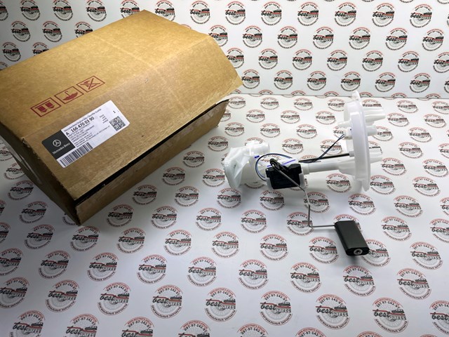 Паливний насос A1664700390 MERCEDES