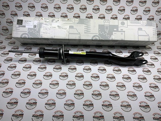 Стійка передня права A2053201030 MERCEDES