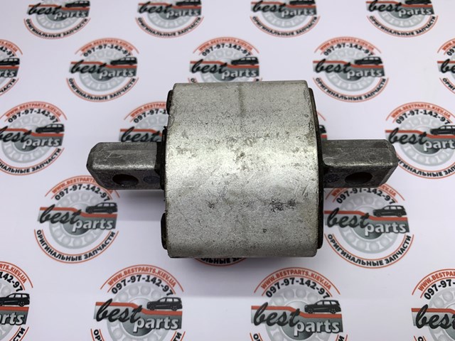 Подушка КПП A2122401018 MERCEDES