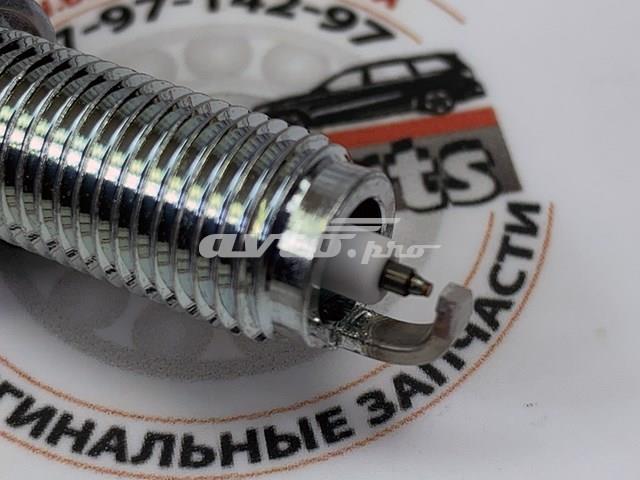 Свічки запалювання (запальні) і дроти A2701590700 MERCEDES