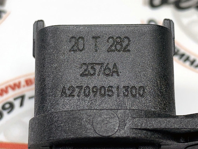 Датчик положення (оборотів) коленвалу A2709051300 MERCEDES
