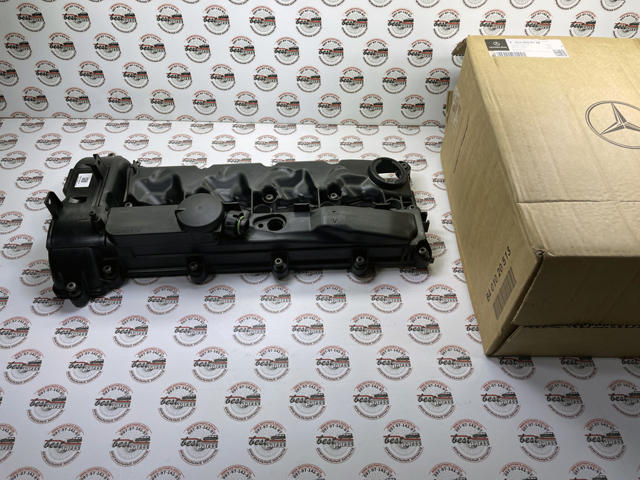 Кришка клапанна A6510109118 MERCEDES