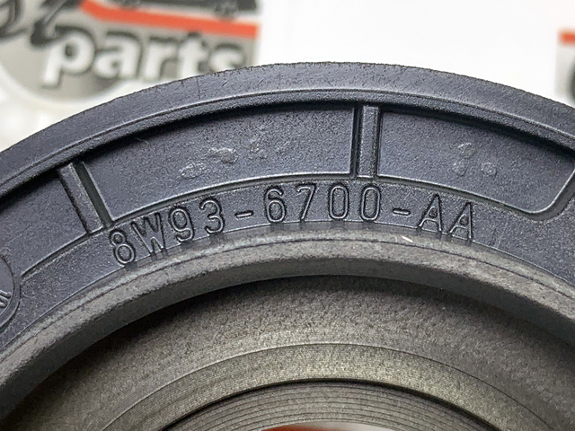 Сальник колінчастого валу LR010706 LAND ROVER