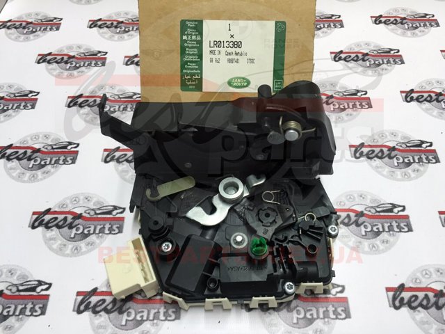 Замок задніх дверей, правих LR013380 LAND ROVER