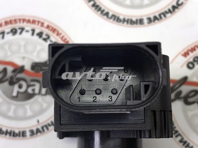 Датчик рівня положення кузова, передній LR023646 LAND ROVER