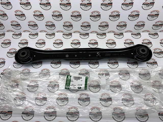 Поперечна тяга задньої підвіски LR029576 LAND ROVER