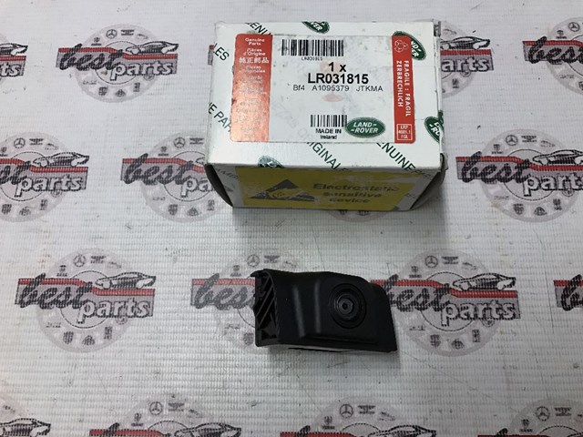 Камера системи забезпечення видимості LR031815 LAND ROVER