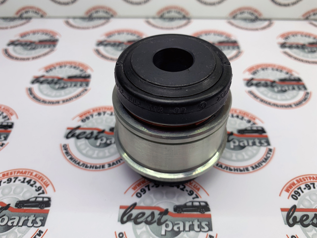 Сайлентблок цапфи задньої LR032644 LAND ROVER