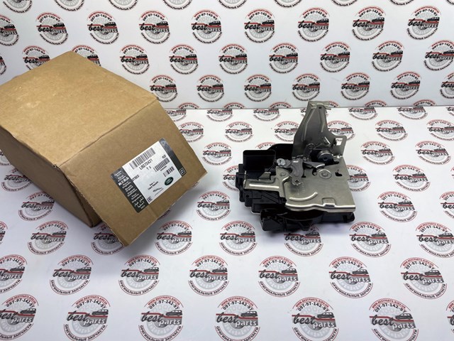 Замок задніх дверей, правих LR070431 LAND ROVER