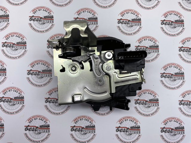 Замок задньої двері, лівої LR070433 LAND ROVER