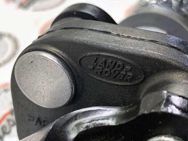 Вал рульової колонки, нижній LR071147 LAND ROVER