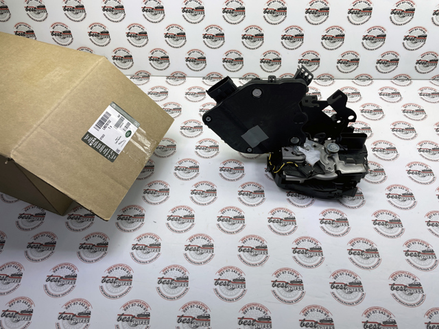 Замок задніх дверей, лівих LR078752 LAND ROVER