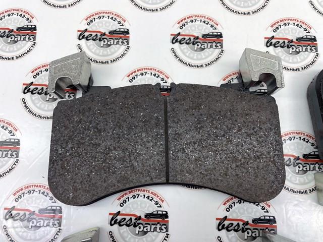 Передні гальмівні колодки LR138646 LAND ROVER