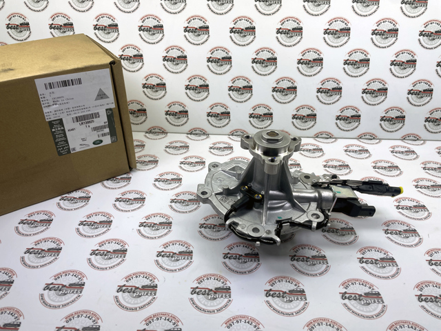 Помпа охолодження LR139925 LAND ROVER