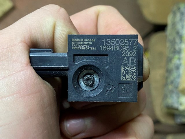 Датчик подушки безопасности cruze/volt (13502577) gm 13502577