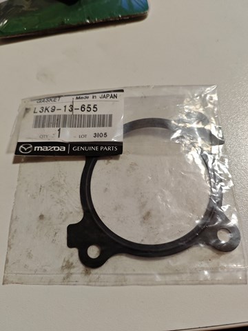 Прокладка дросельної заслінки L3K913655 MAZDA