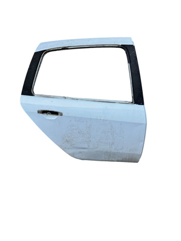 Двері задні в зборі 821004545R RENAULT