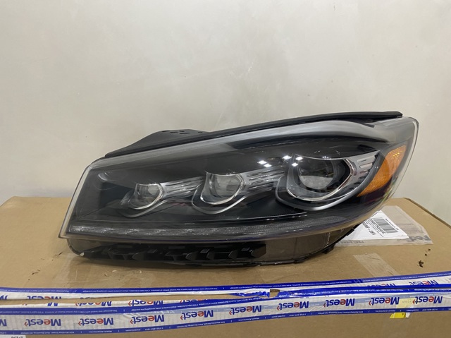 Блок фара ліва 92101C6610 HYUNDAI