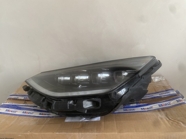 Блок фара ліва 92101L0200 HYUNDAI