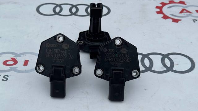 Датчик рівня мастила 03C907660G VAG