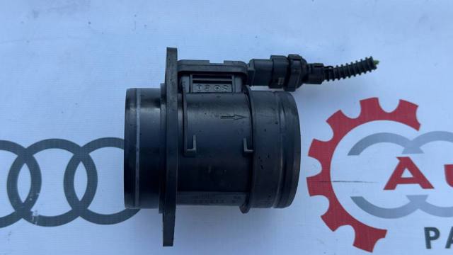 Датчик потоку (витрати) повітря, витратомір MAF - (Mass Airflow) Volkswagen Polo VI
