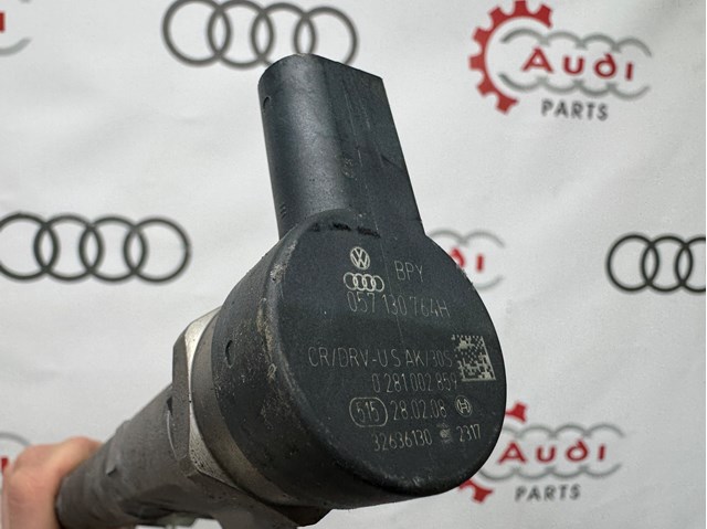 Регулятор тиску палива в паливній рейці Audi A5 Sportback