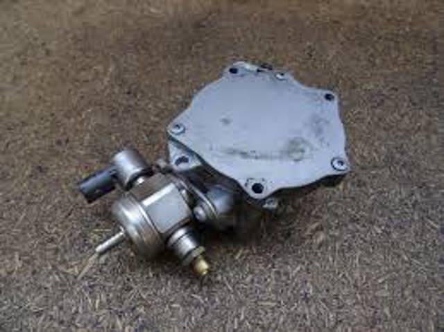 Насос вакуумний 06J145100B VAG