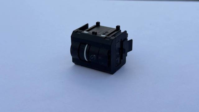 Кнопка коректора фар 1Z0941333A VAG