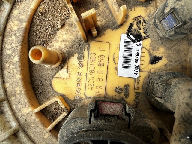 Модуль паливного насосу, з датчиком рівня палива 4F0919050F VAG