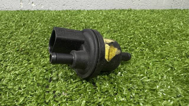 Клапан вентиляції газів паливного бака 6QE906517A VAG