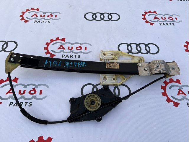 Склопідйомник задніх правих дверей 8K0839462 VAG