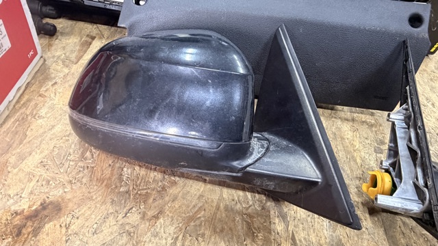 Праве бічне дзеркало 51167395682 BMW