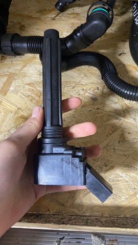 Котушка запалювання 06L905110H VAG