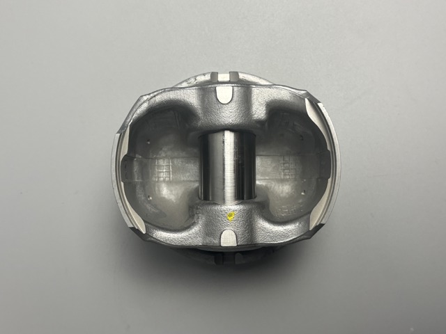 Поршень в комплекті на 1 циліндр, STD 028PI00134000 MAHLE