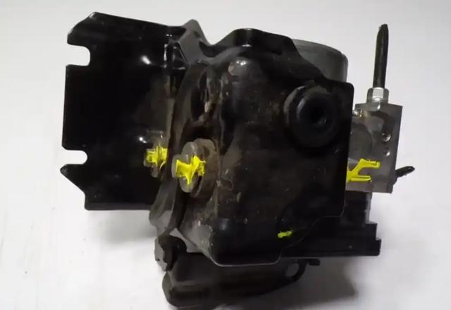 KAY1437A0 Mazda