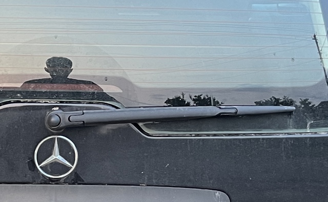 Важіль-поводок склоочисника заднього скла A1698200644 MERCEDES