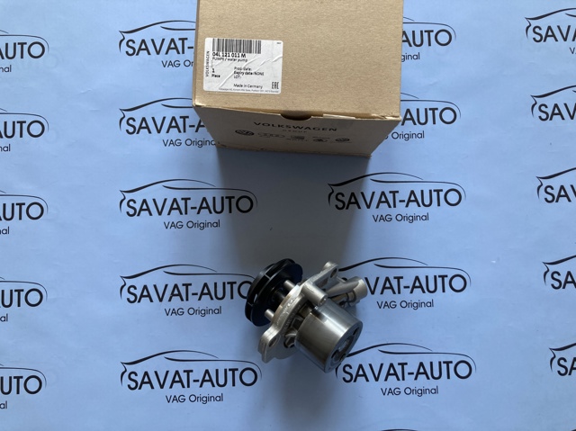 Помпа охолодження 04L121011M VAG