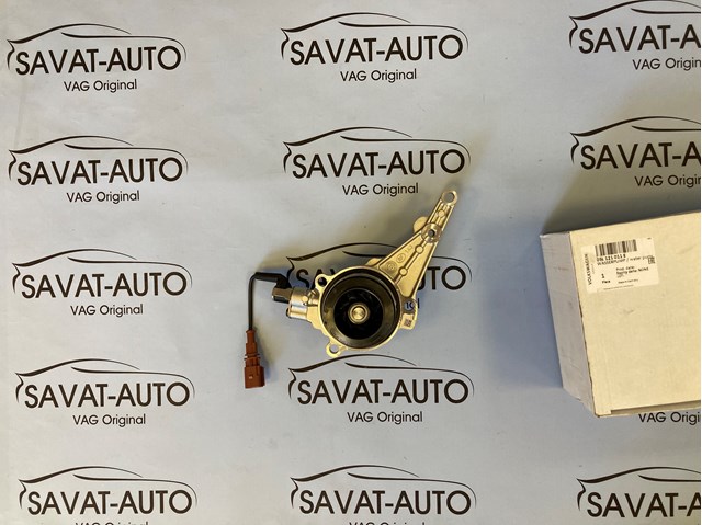 Насос системи охолодження Volkswagen Golf 8