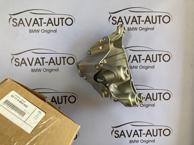 Кронштейн подушки (опори) двигуна, правої 22119895922 BMW