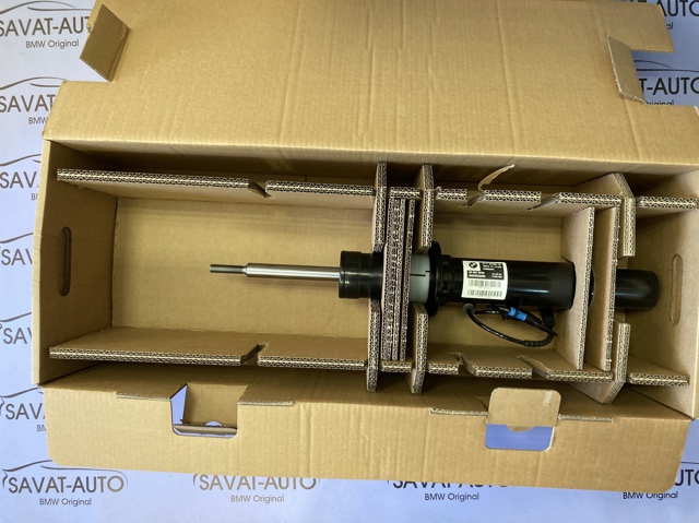 Стійка передня права 37106875084 BMW