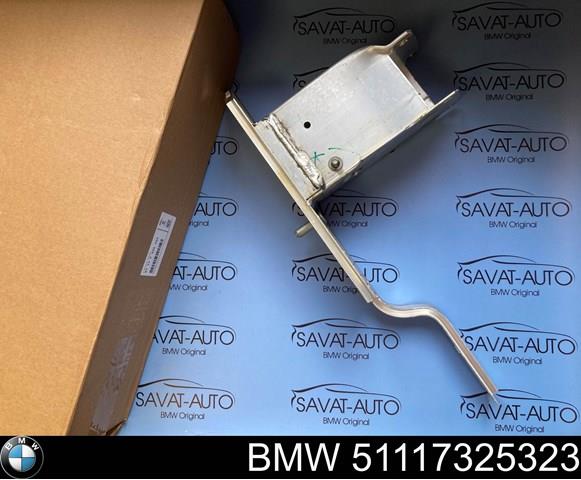 Кронштейн бампера переднього, лівий 51117325323 BMW